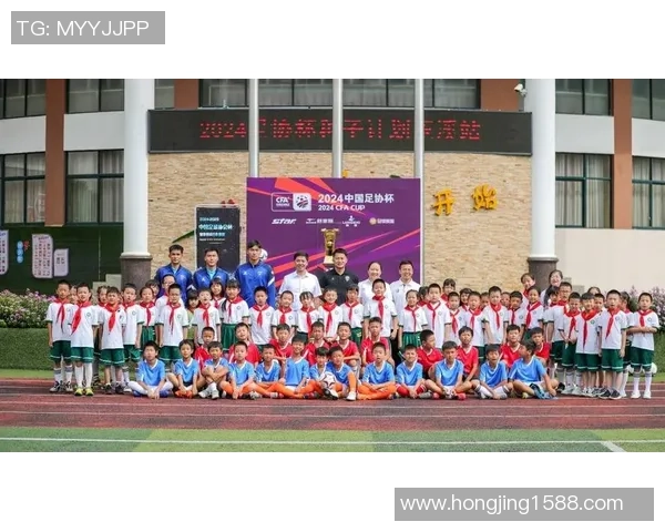 当足球明星走进校园带来的激情与梦想启迪学子心灵的故事